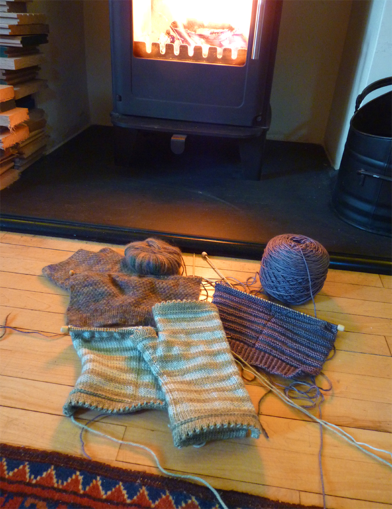 Knittingbythefire