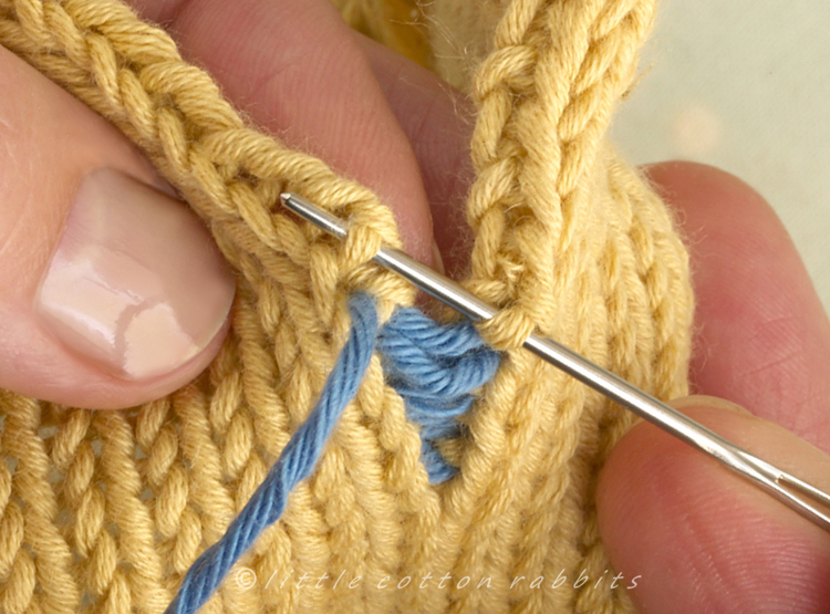 Mattress Stitch for Vertical Seams - Knit Along Club