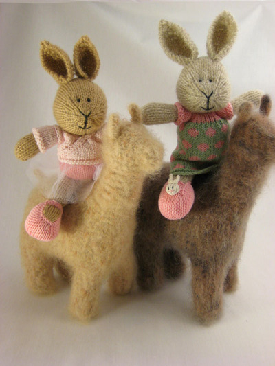 Bunnies_with_alpacas_2